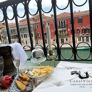 Проживание в семье Canal View, Венеция