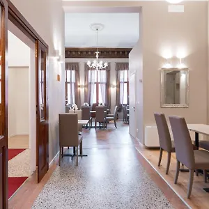 فندق Palazzo Martinelli Dolfin, البندقية