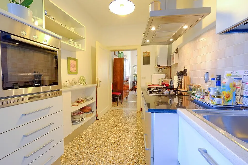 Ai Miracoli Apartment Venice